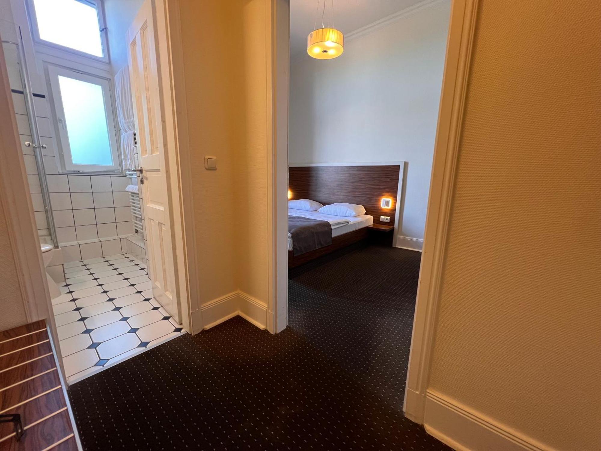 Hotel Excellent Lübeck Extérieur photo